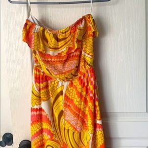 Strapless maxi dress. Retro print.